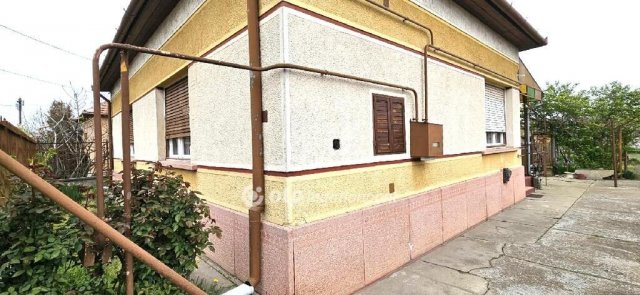 Eladó családi ház, Nagykőrösön 45.5 M Ft, 3 szobás