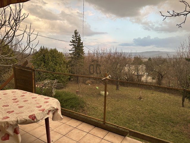 Eladó nyaraló, Pilisszántón 33 M Ft, 3 szobás