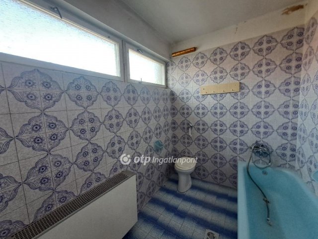 Eladó sorház, Zircen 57 M Ft, 4+1 szobás / költözzbe.hu