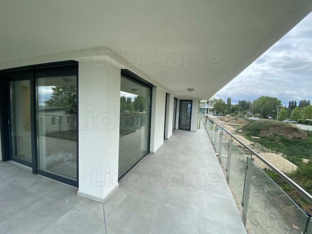 Eladó téglalakás, Siófokon 191.956 M Ft, 4 szobás