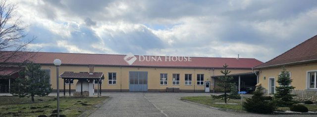 Eladó ipari ingatlan, Balmazújvárosban, Arany János utcában