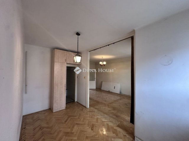 Eladó téglalakás, Hódmezővásárhelyen 27.9 M Ft, 1+1 szobás