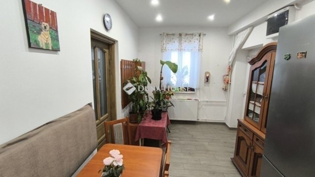 Eladó családi ház, Kecskeméten 66.9 M Ft, 4 szobás