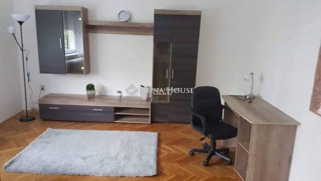 Kiadó téglalakás, albérlet, Pécsett, Athinay utcában, 2 szobás