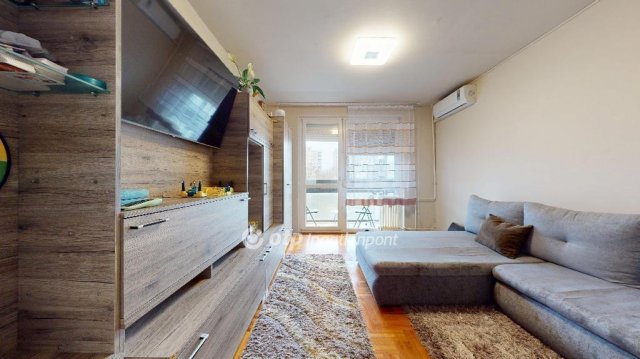 Eladó panellakás, Nyíregyházán 48 M Ft, 2+1 szobás