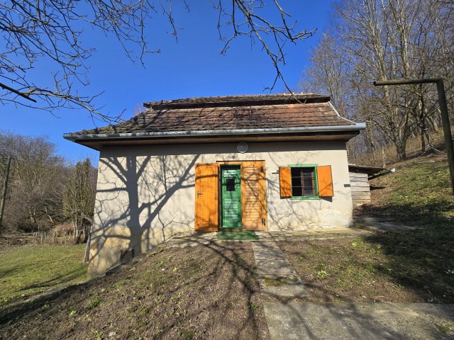 Eladó nyaraló, Nemesrádón 13.5 M Ft / költözzbe.hu