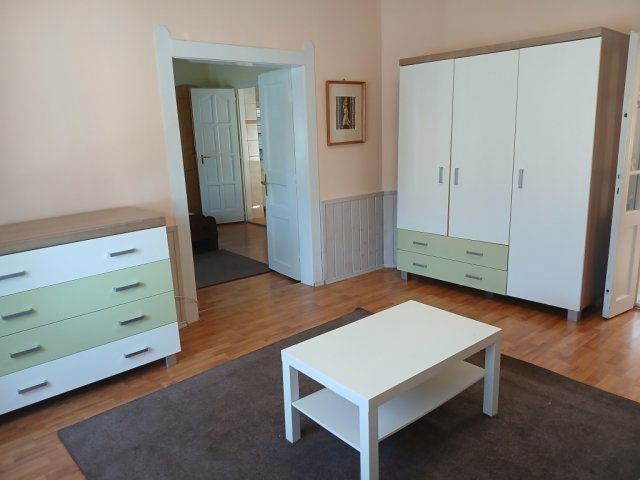 Kiadó családi ház, albérlet, Debrecenben 240 E Ft / hó
