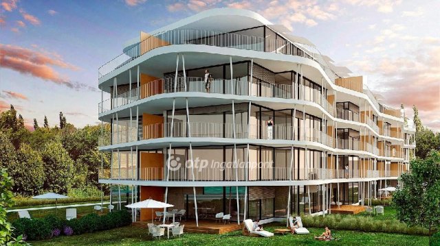 Eladó nyaraló, Siófokon 120 M Ft, 3 szobás