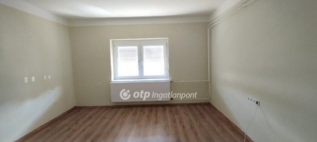 Eladó családi ház, Jászszentandráson 29.5 M Ft, 2 szobás