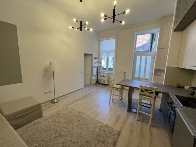 Kiadó téglalakás, albérlet, Budapesten, VII. kerületben