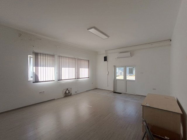 Kiadó iroda, Egerben 159 E Ft / hó, 1 szobás