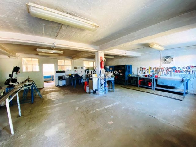 Eladó ipari ingatlan, Seregélyesen 120 M Ft / költözzbe.hu