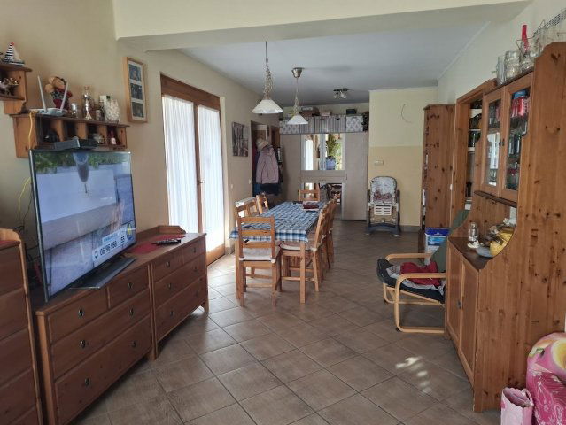 Eladó családi ház, Üllőn 109 M Ft, 5 szobás