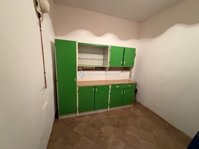 Eladó családi ház, Sülysápon 37 M Ft, 2 szobás
