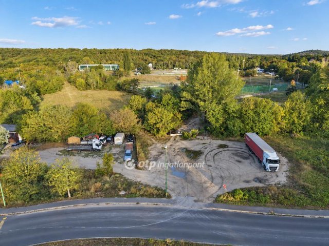 Eladó telek, Balatonfűzfőn 129 M Ft / költözzbe.hu