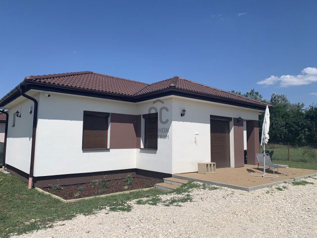 Eladó családi ház, Siófokon 99.5 M Ft, 4 szobás