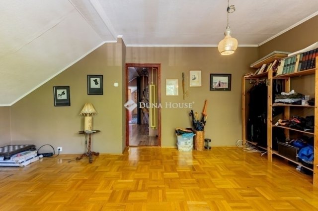 Eladó ikerház, Budapesten, XVIII. kerületben 99.9 M Ft, 5 szobás