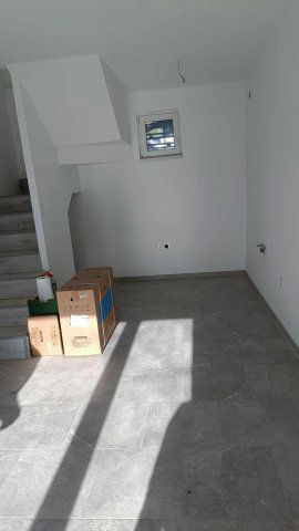 Eladó családi ház, Bényén 22 M Ft, 1 szobás