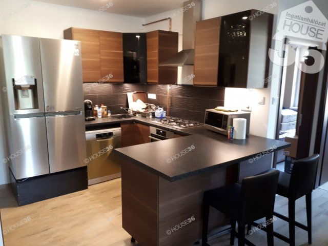 Eladó családi ház, Kecskeméten 95.5 M Ft, 4 szobás