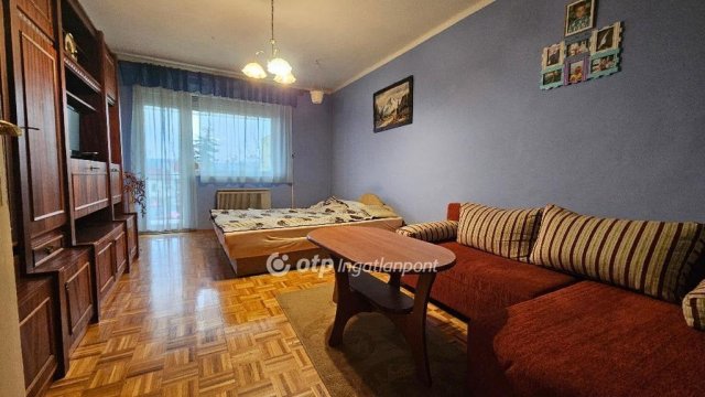Eladó téglalakás, Egerben 45 M Ft, 2 szobás