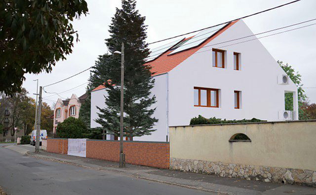 Eladó téglalakás, Pécsett 125.548 M Ft, 3 szobás