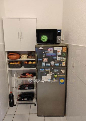 Eladó téglalakás, Budapesten, VIII. kerületben 92 M Ft, 3 szobás