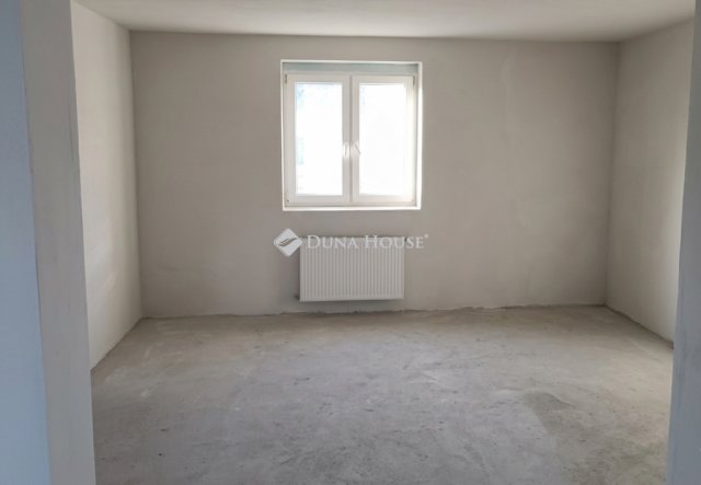 Eladó családi ház, Ikladon 60 M Ft, 3 szobás