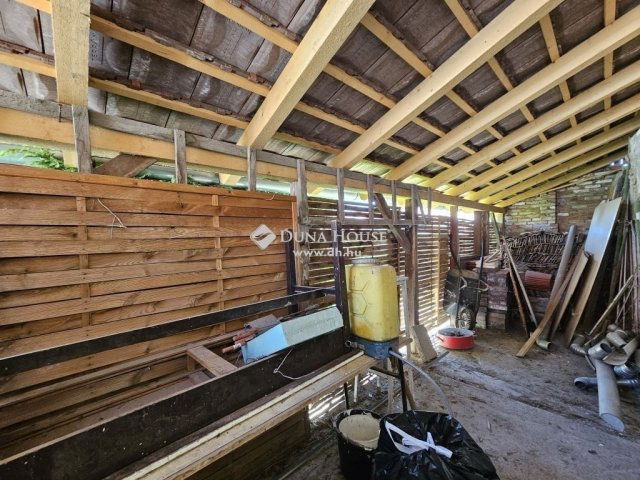 Eladó családi ház, Villányban 29.9 M Ft, 4 szobás