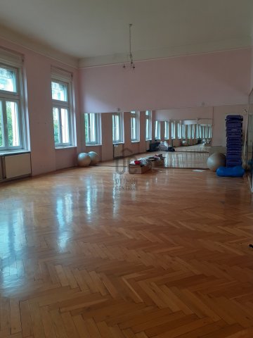 Kiadó ipari ingatlan, Budapesten, VII. kerületben 450 E Ft / hó