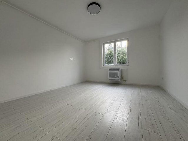 Eladó családi ház, Budapesten, XX. kerületben, Szabadság utcában