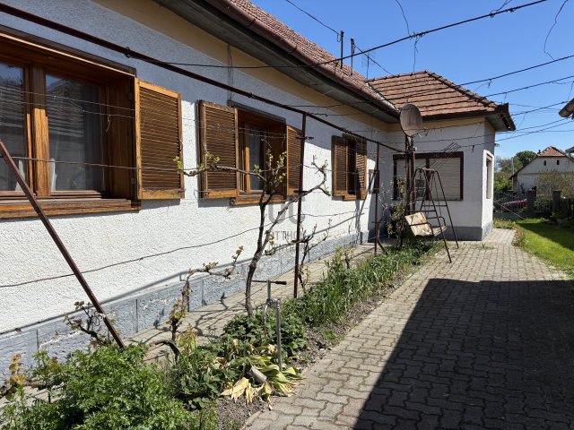 Eladó családi ház, Sajókazán 11 M Ft, 3 szobás