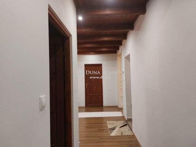 Eladó családi ház, Gödön 159 M Ft, 3 szobás