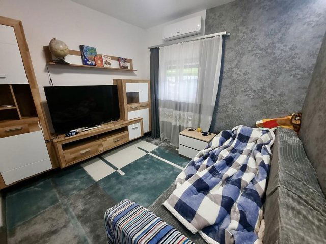 Eladó családi ház, Dunakeszin 258.5 M Ft, 8 szobás