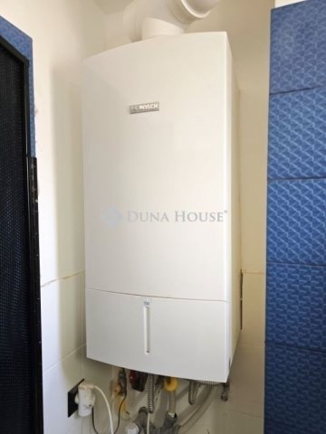 Eladó téglalakás, Pécsett 84.9 M Ft, 3 szobás