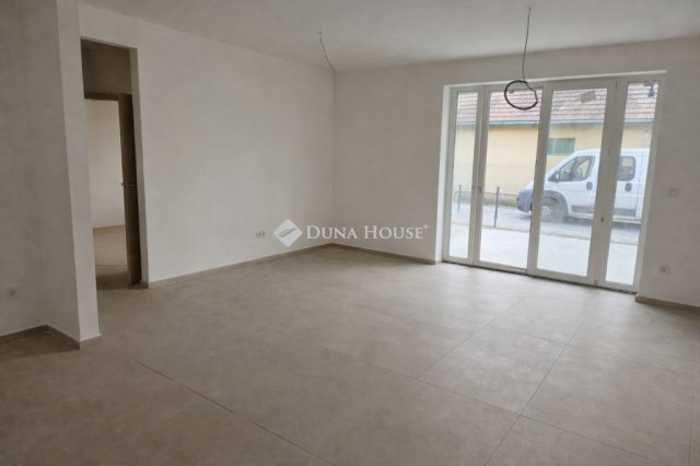 Eladó ikerház, Üllőn 115 M Ft, 4 szobás / költözzbe.hu