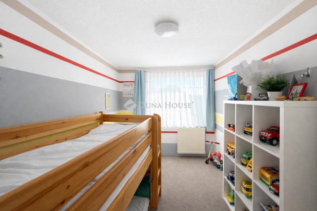 Eladó családi ház, Felsőpakonyban 78.8 M Ft, 4 szobás