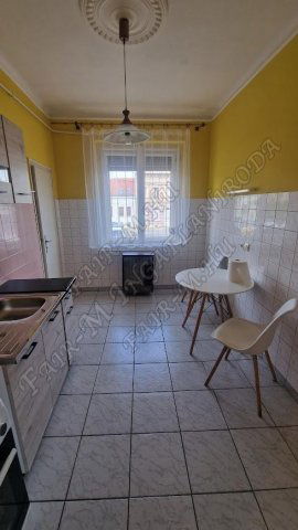 Kiadó téglalakás, albérlet, Szegeden 115 E Ft / hó, 2 szobás