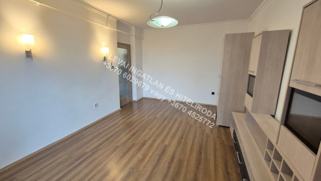 Eladó téglalakás, Békéscsabán 34.5 M Ft, 2 szobás