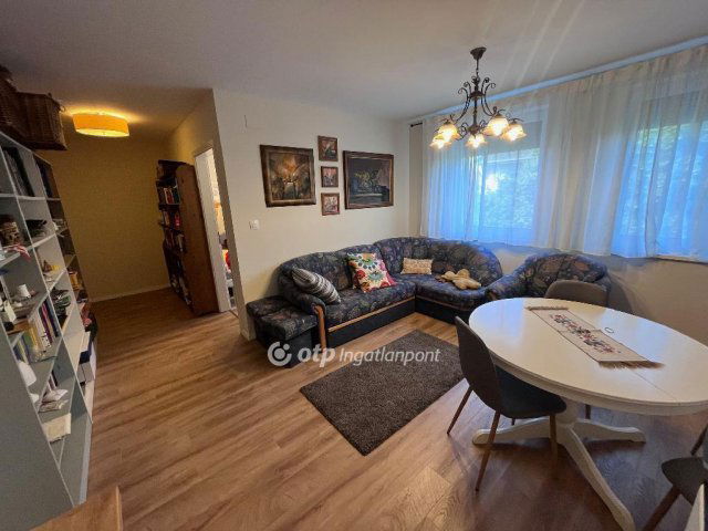 Eladó téglalakás, Szegeden 105.9 M Ft, 3+1 szobás