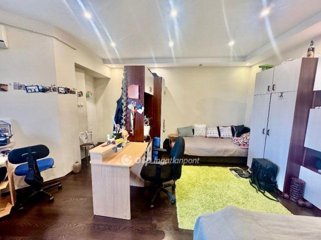 Eladó téglalakás, Budapesten, IX. kerületben 55.5 M Ft, 1 szobás