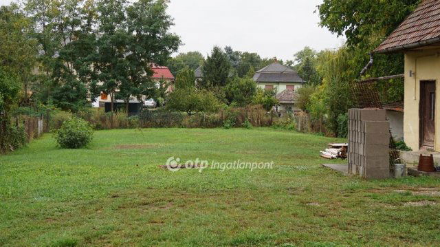 Eladó családi ház, Vácszentlászlón 46 M Ft, 3+1 szobás