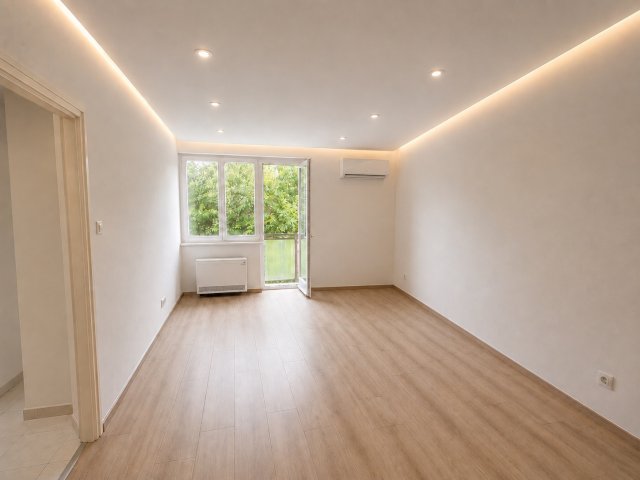 Eladó téglalakás, Kaposváron, Arany János utcában 35.9 M Ft