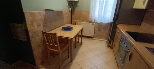 Kiadó téglalakás, albérlet, Szegeden, Népkert soron, 2 szobás