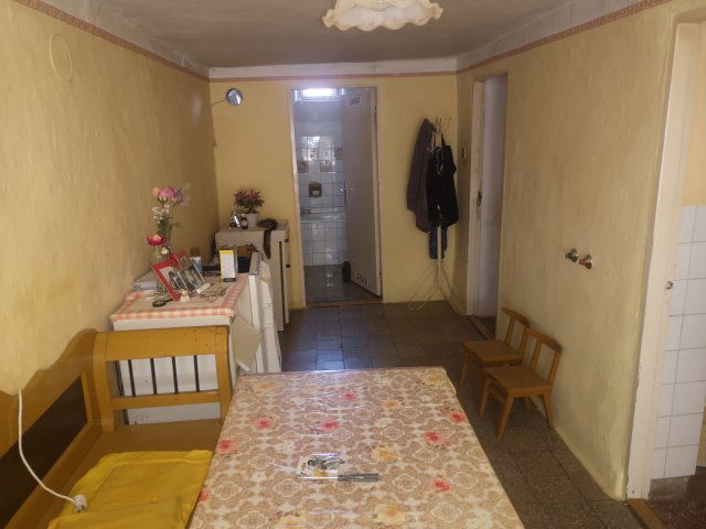 Eladó családi ház, Tiszaföldváron 15 M Ft, 2 szobás