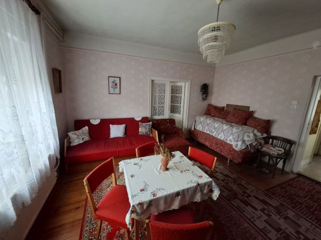 Eladó családi ház, Apostagon, Bajcsy-Zsilinszky utcában 35 M Ft