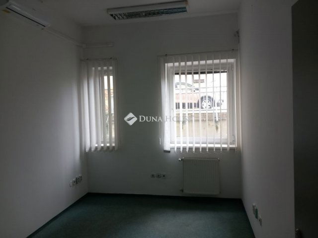 Eladó iroda, Debrecenben 595 M Ft / költözzbe.hu