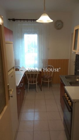 Eladó téglalakás, Kaposváron 29.5 M Ft, 1 szobás