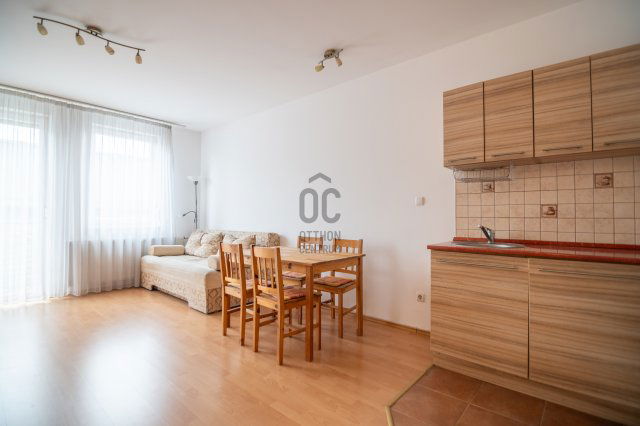 Eladó téglalakás, Budapesten, VIII. kerületben 76 M Ft, 3 szobás