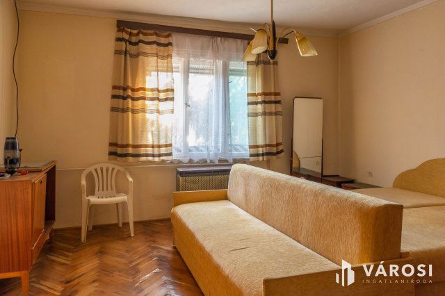Eladó családi ház, Békéscsabán 20.9 M Ft, 3 szobás