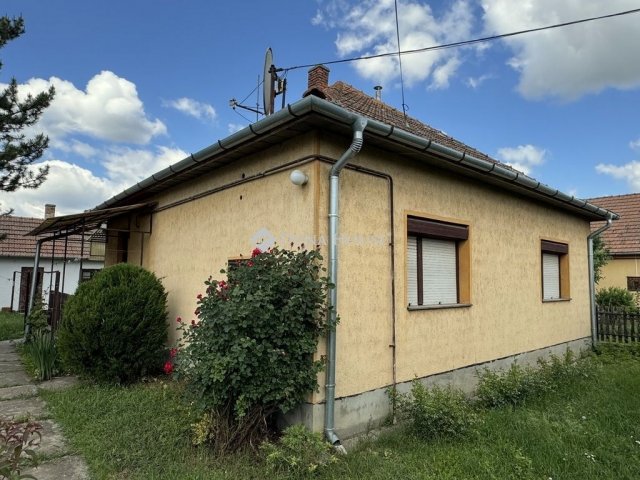 Eladó családi ház, Muronyon 16.9 M Ft, 3 szobás
